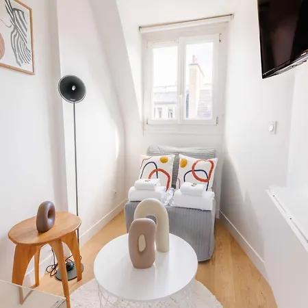 Cosy - 17th Arrd - Mobility Lease