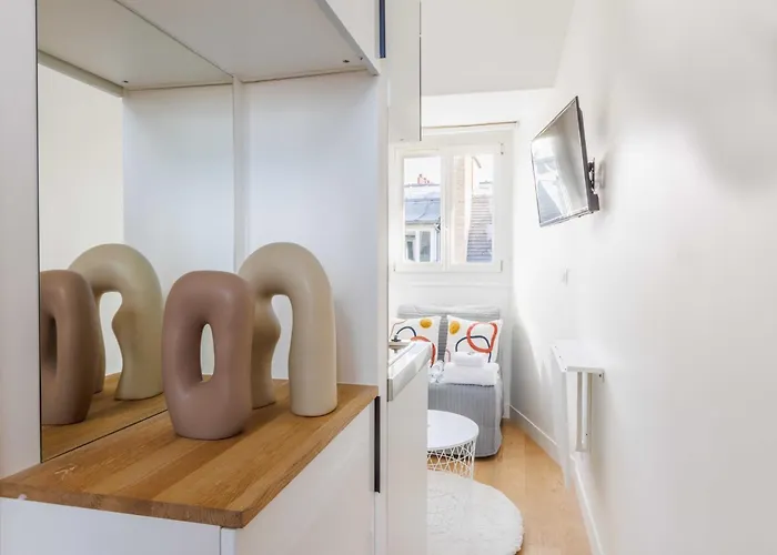 Cosy - 17th Arrd - Mobility Lease *