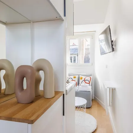 Cosy - 17th Arrd - Mobility Lease *